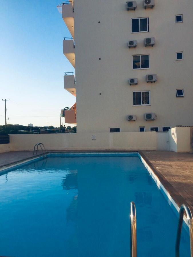 Pool Apartment Ларнака Екстериор снимка