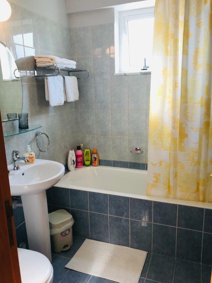 Pool Apartment Ларнака Екстериор снимка