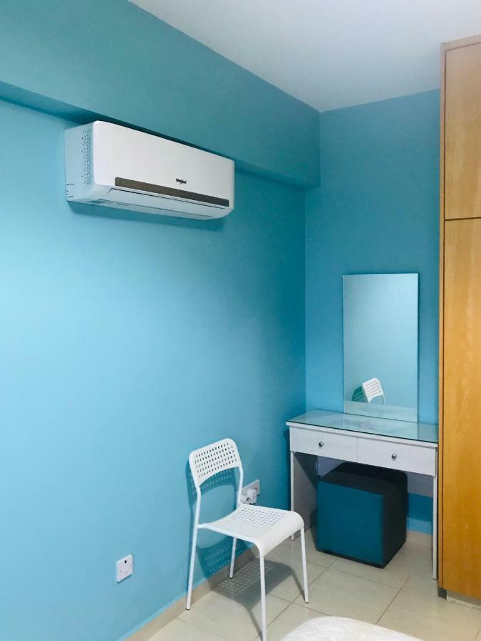 Pool Apartment Ларнака Екстериор снимка